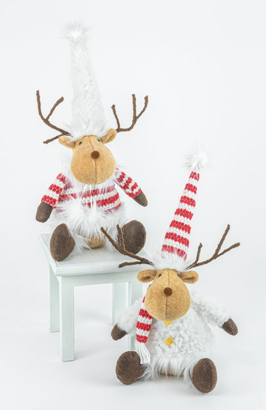 Peppermint Moose Sitter