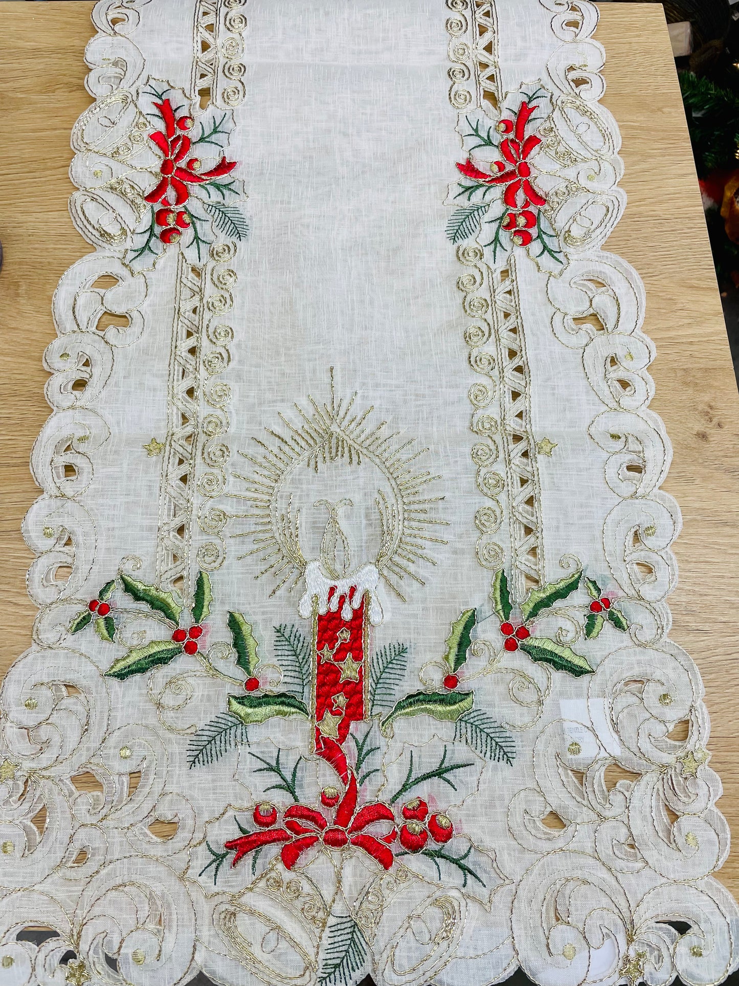 Light Green w Candles Christmas Runner 16x72