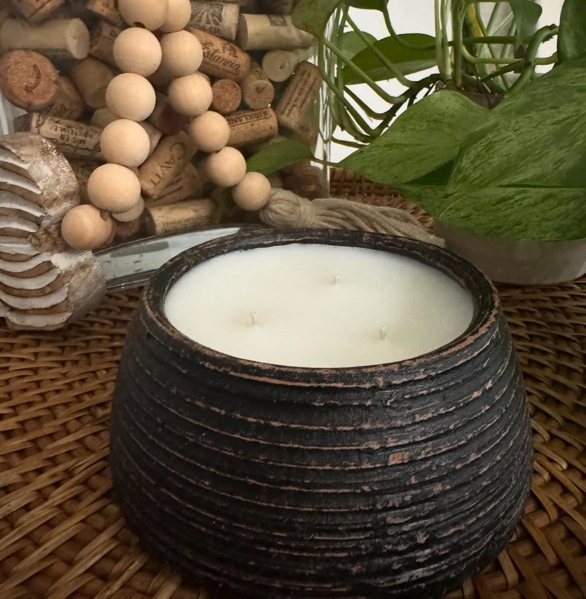 Hiveya Candle Vessel Black Clay 6x3
