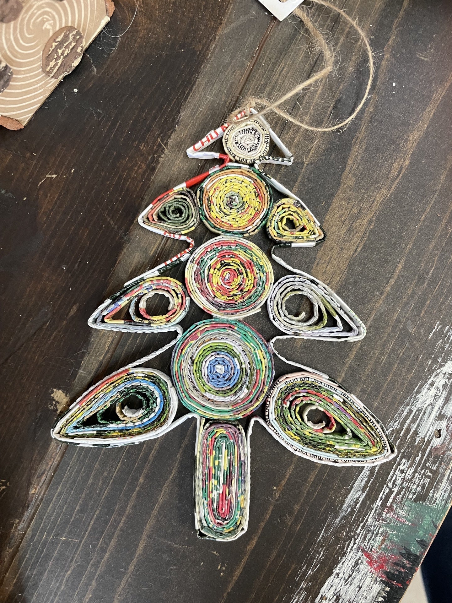 Orn  xmas Tree Recycled Mag