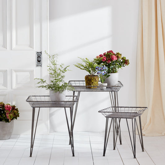 Tray Table Med 22.5" Metal