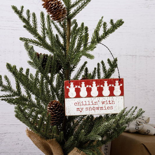 Chillin with my snomies orn