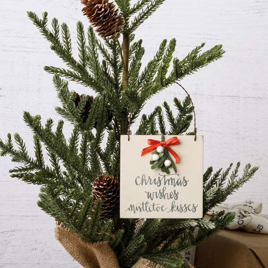Christmas Wishes Mistletoe Kisses